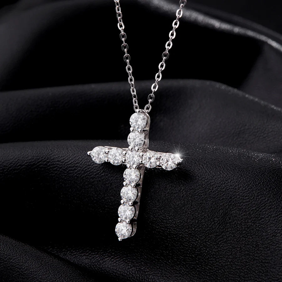 2.2 Karat VVS1-VVS2 Runder Brillant Schnitt 925 Sterlingsilber 925 Sterlingsilber Rack Plated Moissanit Kabelkette Einlage Kreuz Moissanit GRA Zertifikat Anhänger Halskette | Shop Nory