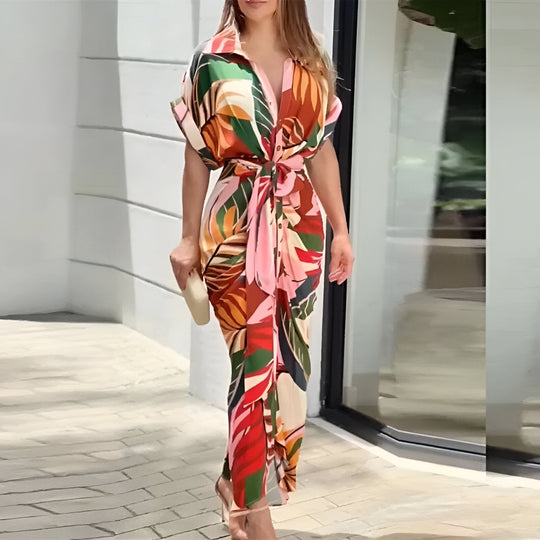 Midikleid mit Bindegürtel