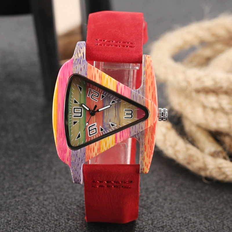 Farbige Dreieck Bamboo Wood Uhr