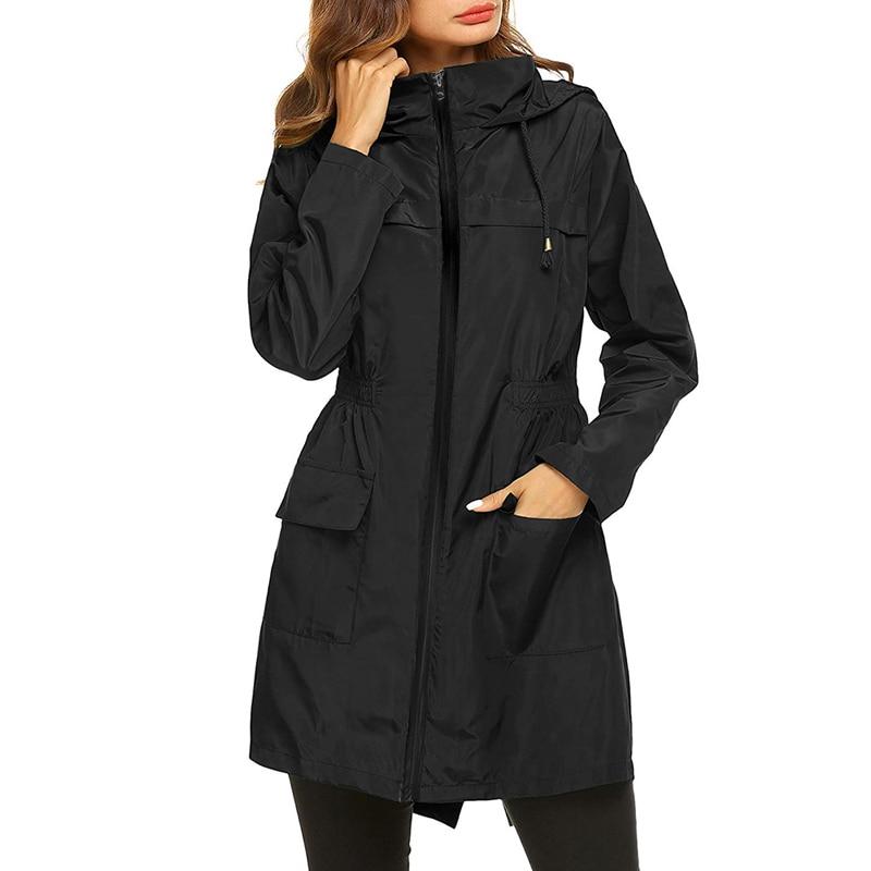 Leichte Regenjacke für Damen mit Kapuze