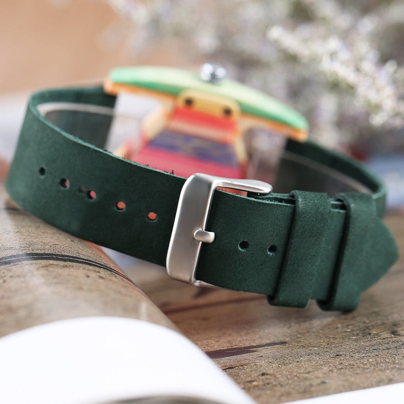 Farbige Dreieck Bamboo Wood Uhr