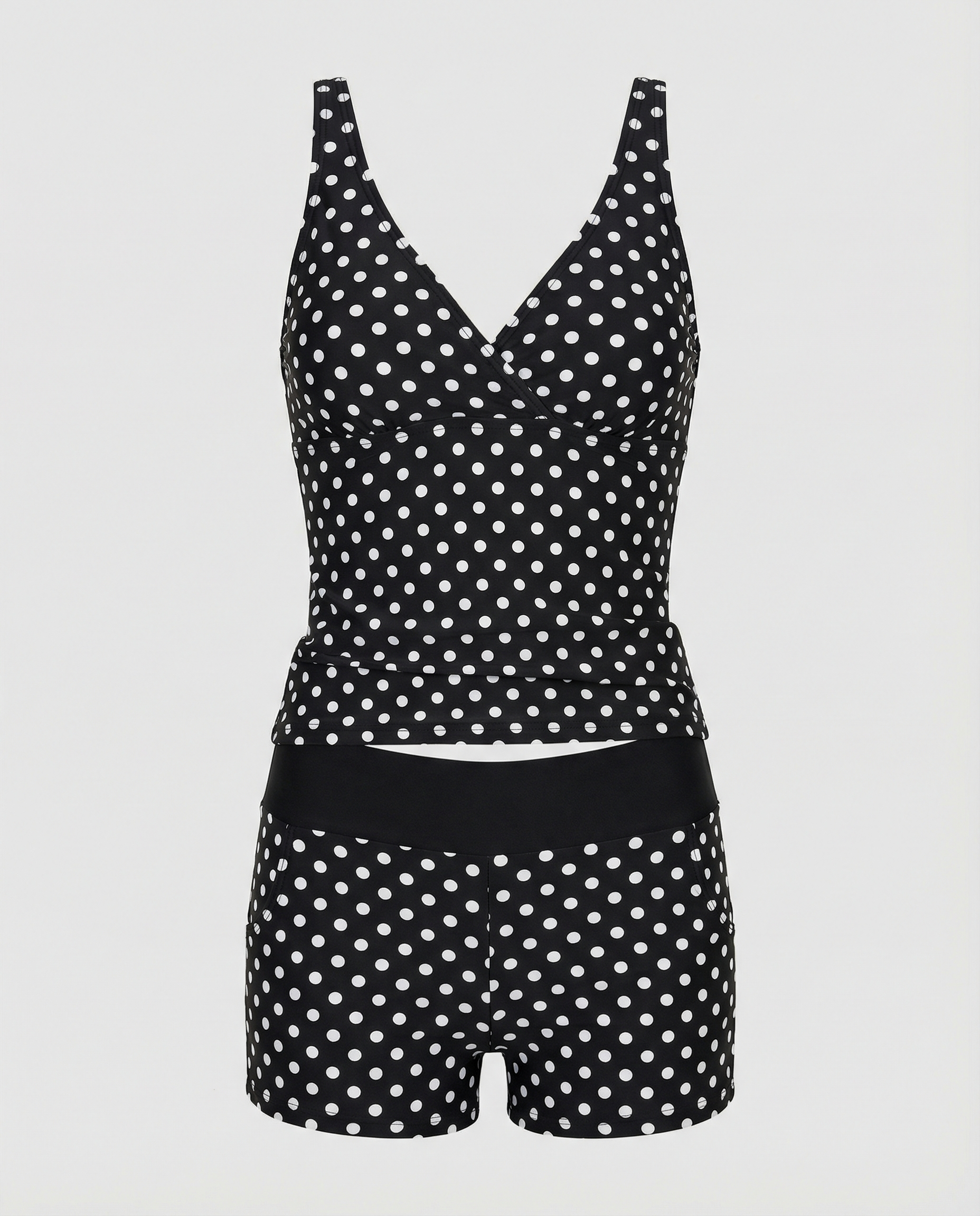 Figurschmeichelnder Damen-Tankini, Tankini-Oberteil & Modische Shorts
