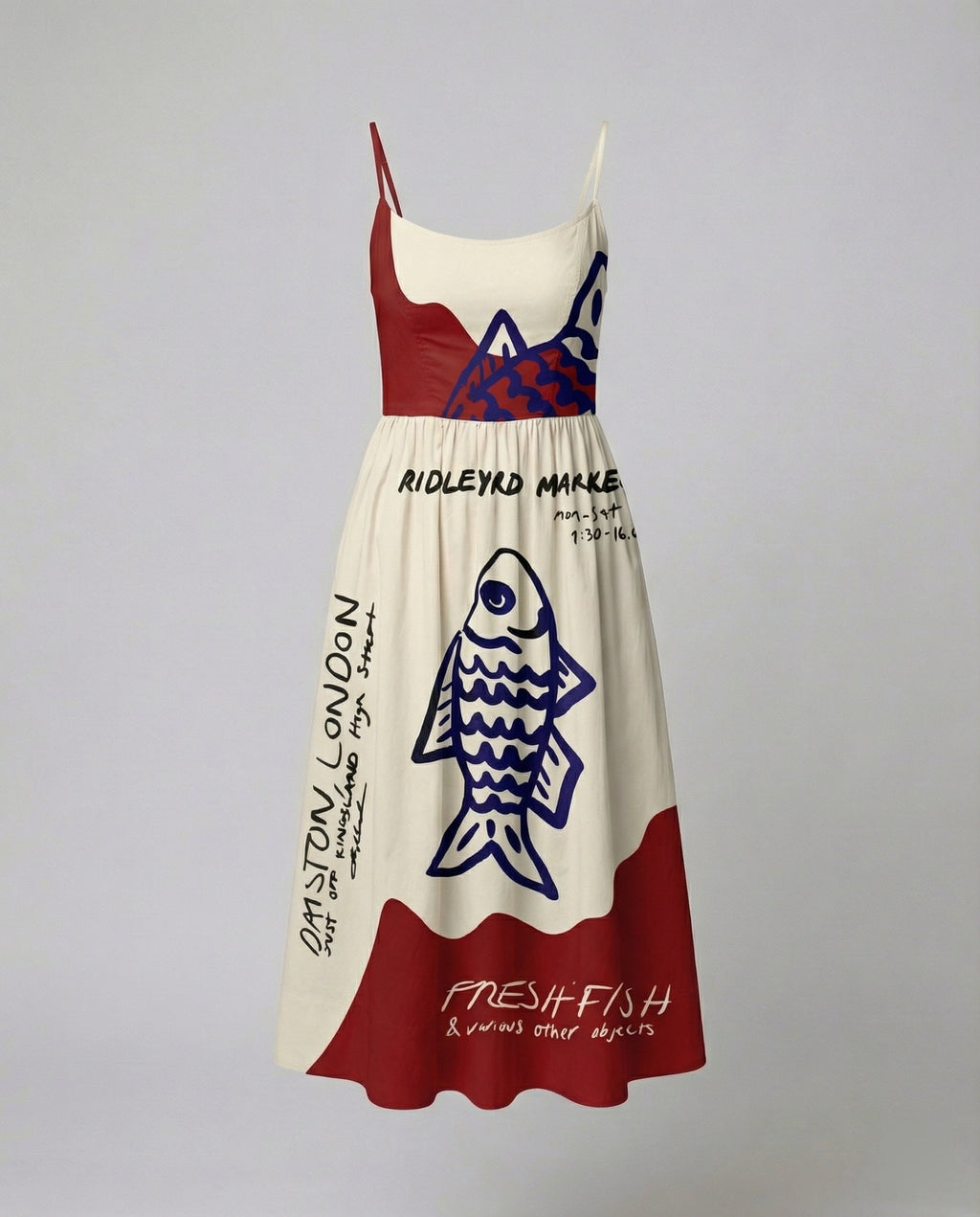 Einfarbiges Kleid mit U-Ausschnitt und Strapsen