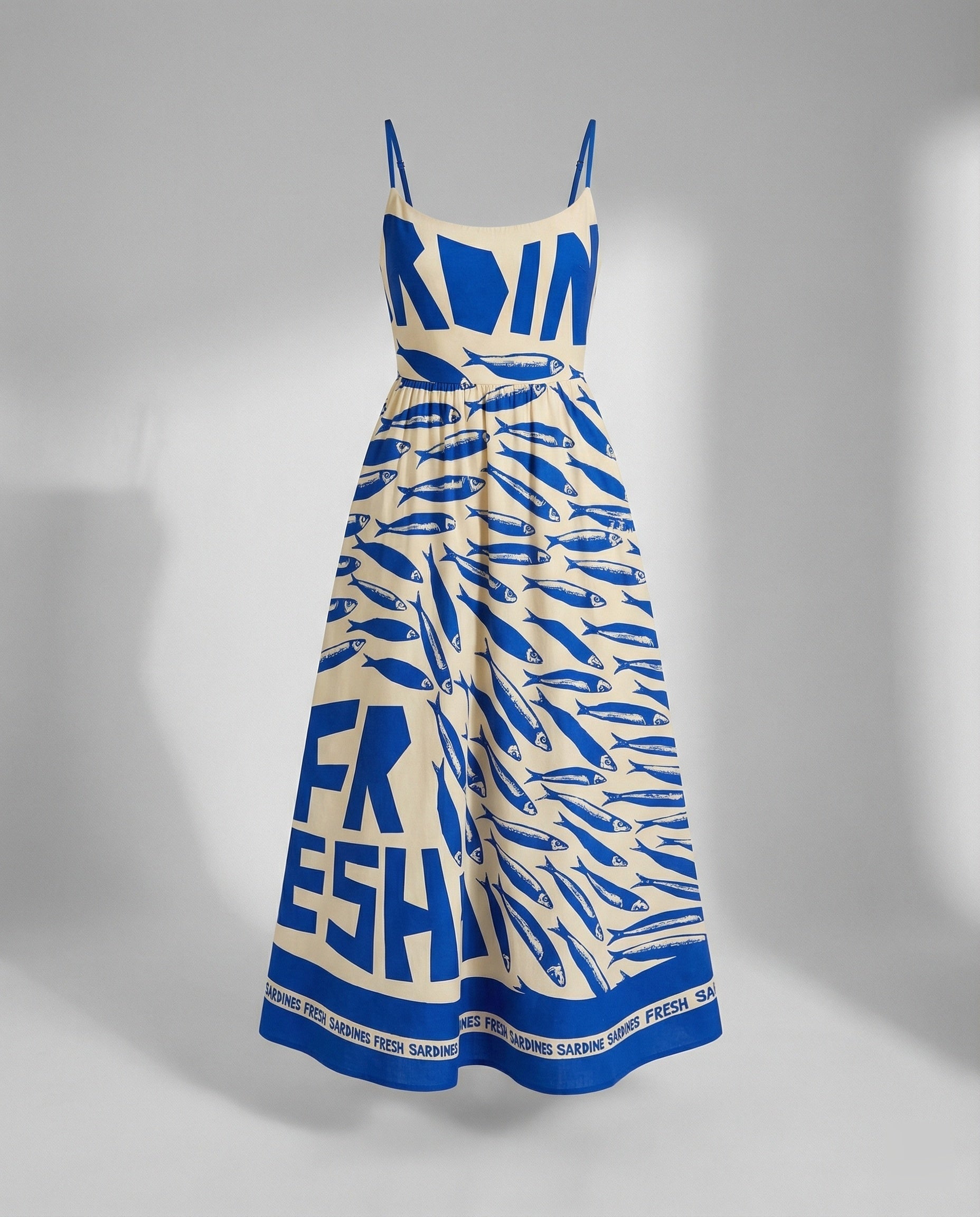 Einfarbiges Kleid mit U-Ausschnitt und Strapsen