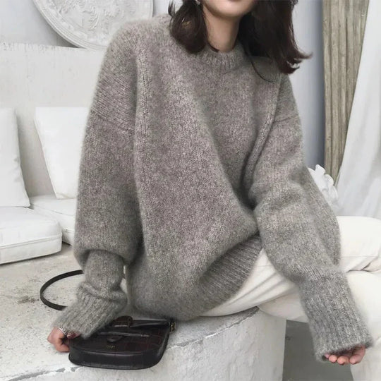 Locker sitzender Pullover