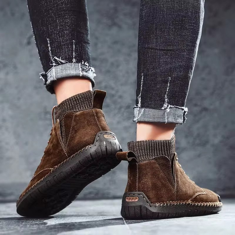 Retro-Wildlederschuhe mit Ripp- und Stichmuster