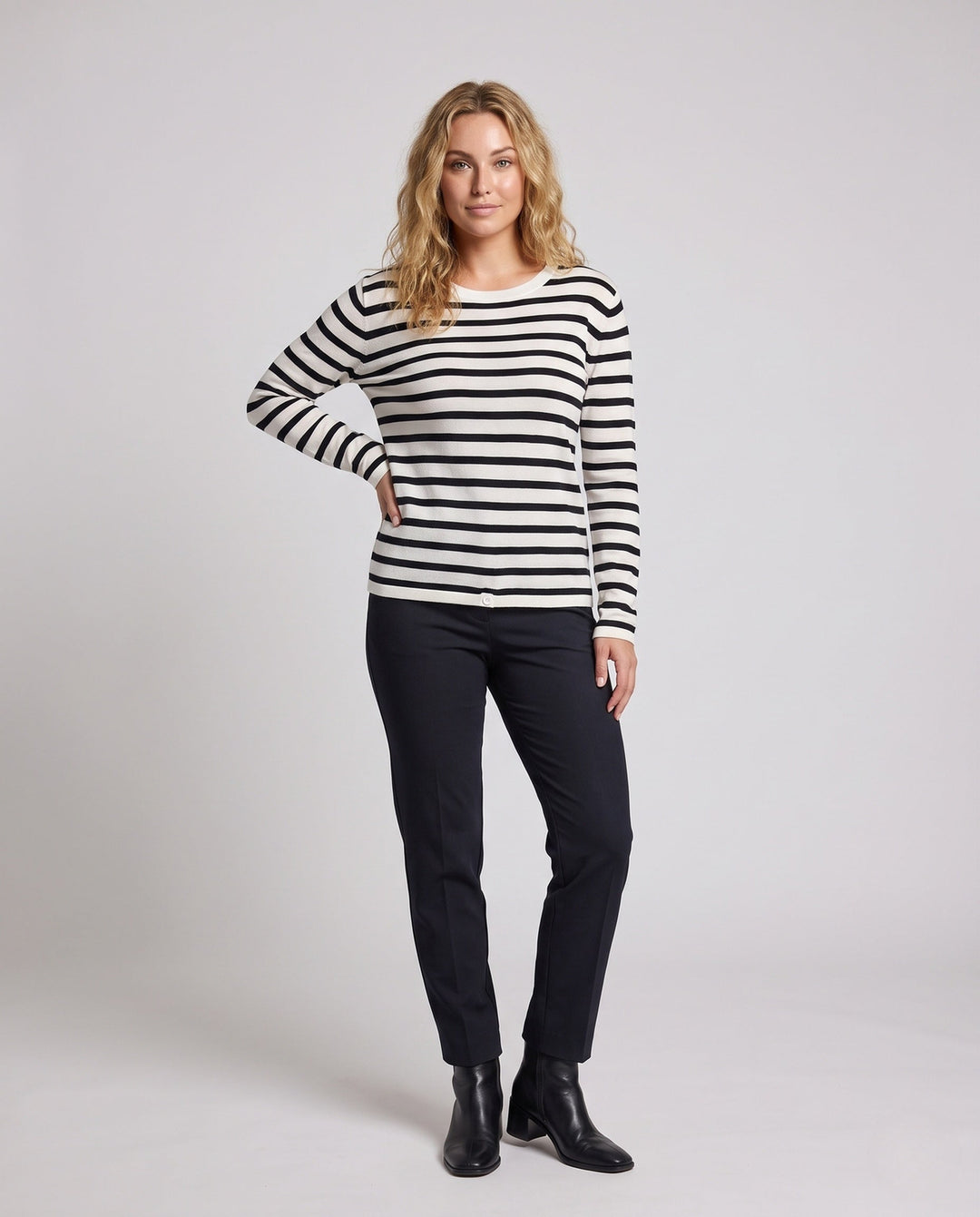 Product 16034477998410 - full_body_front