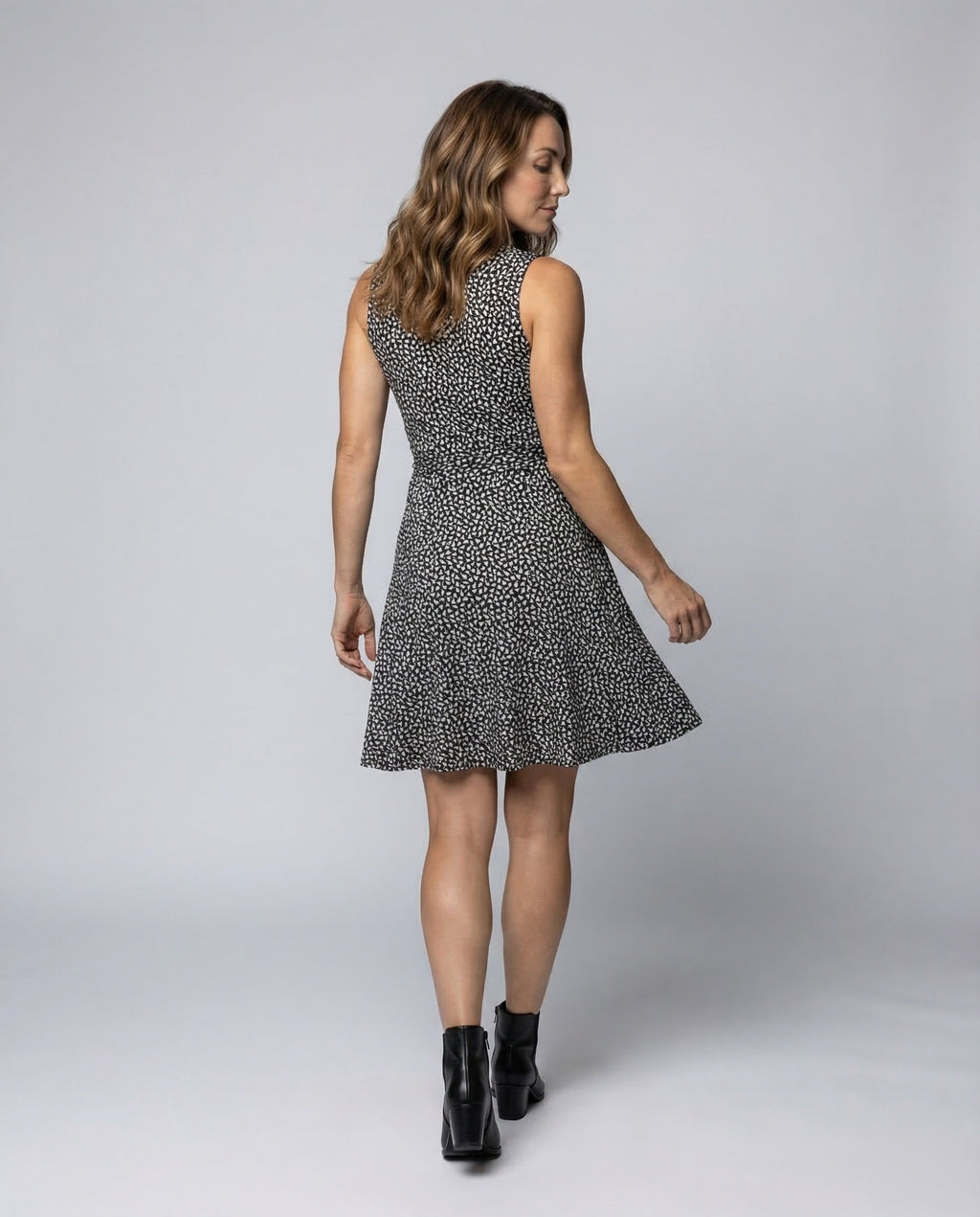 Product 15546755809610 - back_view