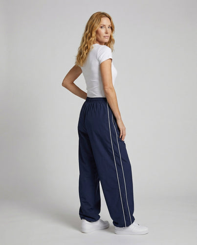 Damen extraweite Retro-Freizeithose mit Paspel