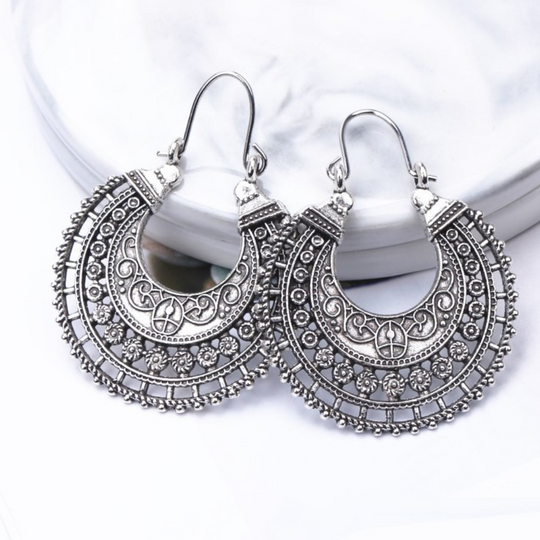 Filigrane tibetische Ohrringe aus 925er Silber | Shop Nory