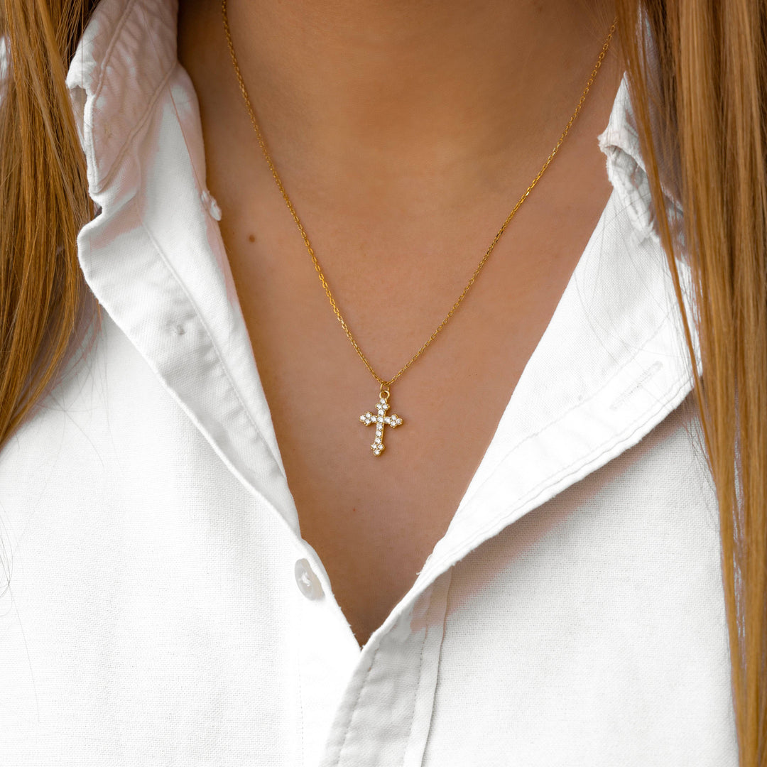 Stilvolle Kreuz-Halskette | Shop Nory