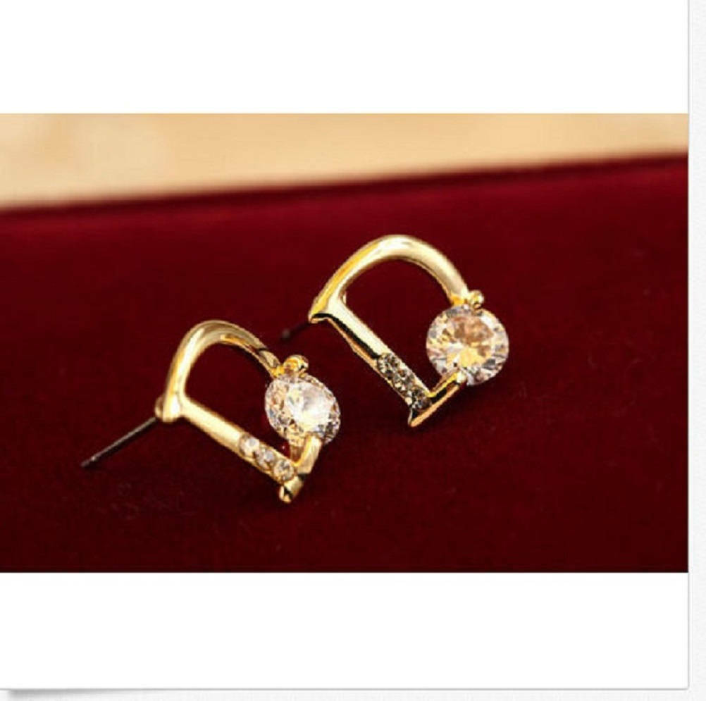 D-Form Kristall CZ Ohrringe Gold-Ton Steckerohrringe | Shop Nory
