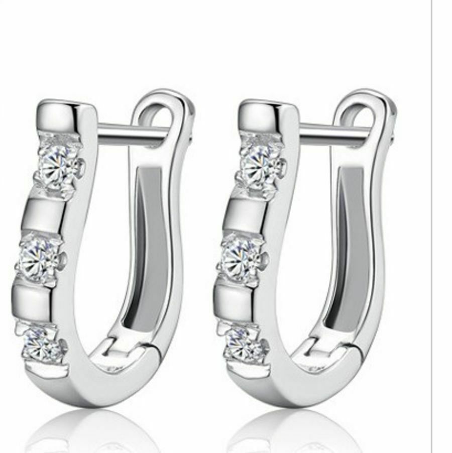 925 Silber Kleine U-förmige Kristall Hoop Huggies Ohrringe | Shop Nory