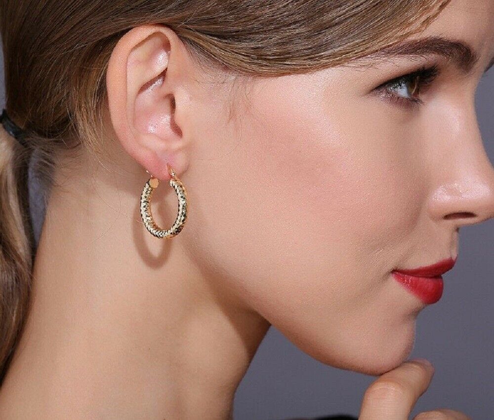 Mittelkreis Diamantschliff glänzende runde Creolen | Shop Nory