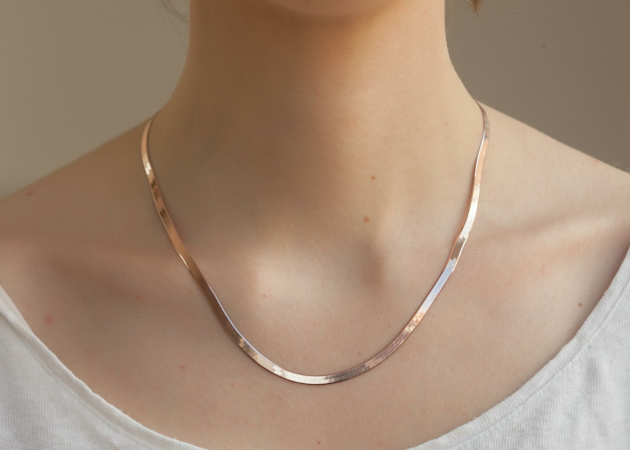 Flache Schlangenkette in Roségold – zeitloser Bestseller | Shop Nory