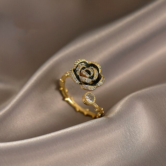 Sexy geheimnisvoller schwarzer Rosenmetall Offener Ring | Shop Nory