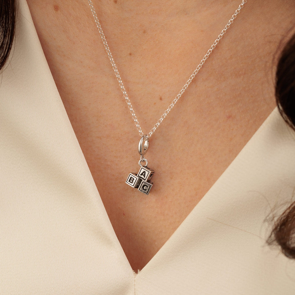 Silber ABC Bauklotz Charm Halskette | Shop Nory