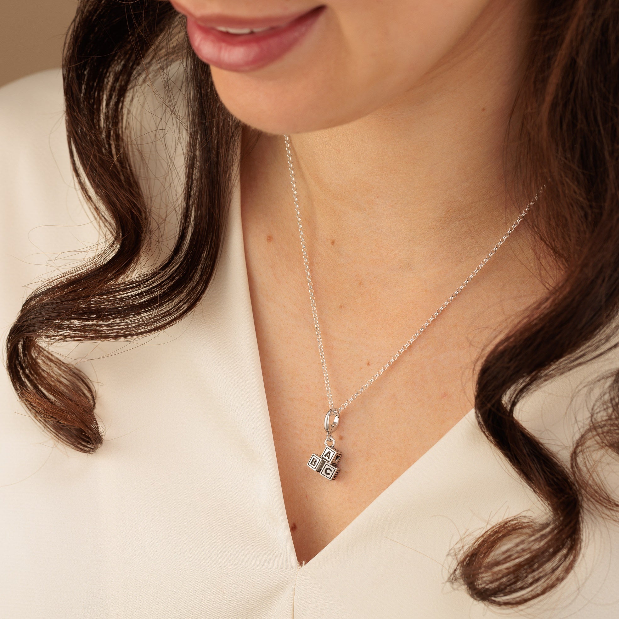 Silber ABC Bauklotz Charm Halskette | Shop Nory
