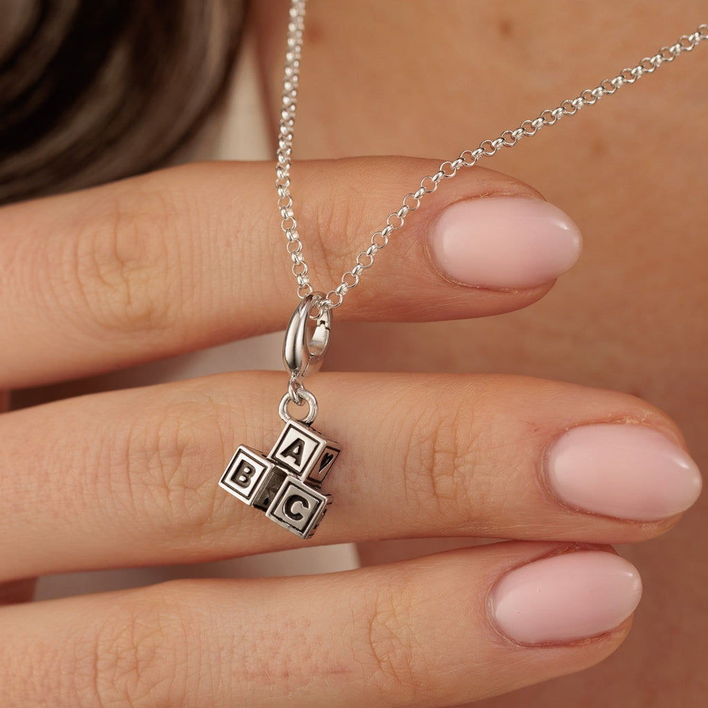 Silber ABC Bauklotz Charm Halskette | Shop Nory