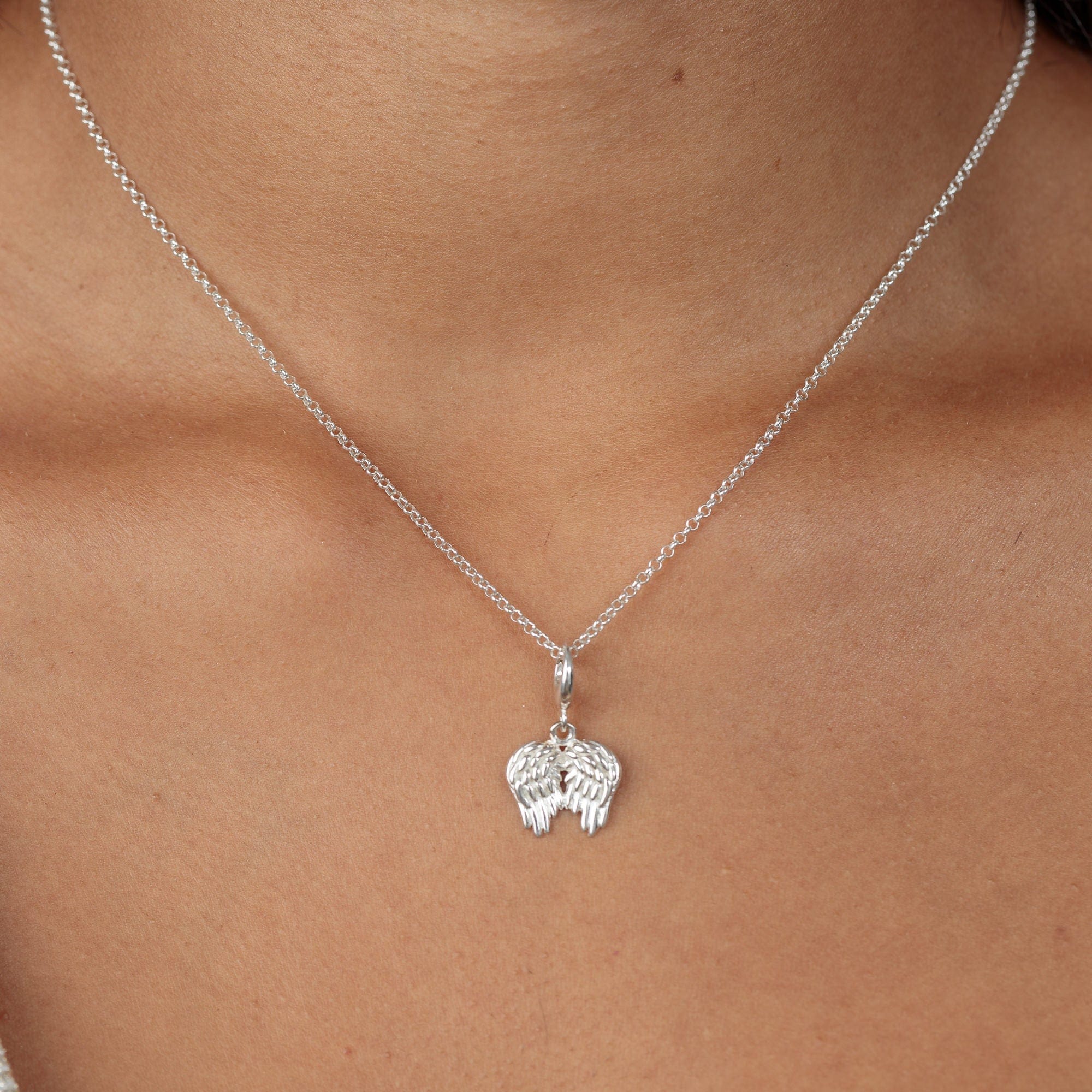 Silberne Engel Flügel Charm Halskette | Shop Nory