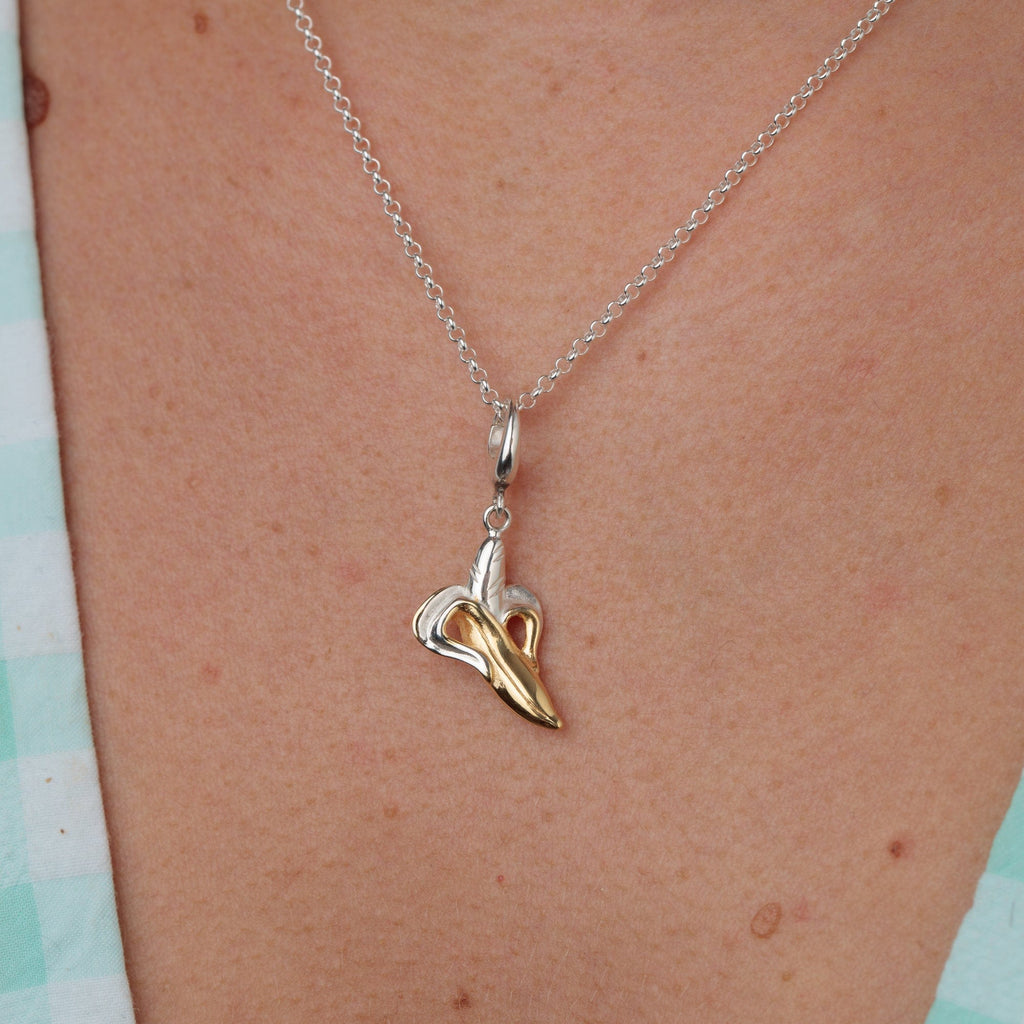 Silberne Banane Charm Halskette | Shop Nory