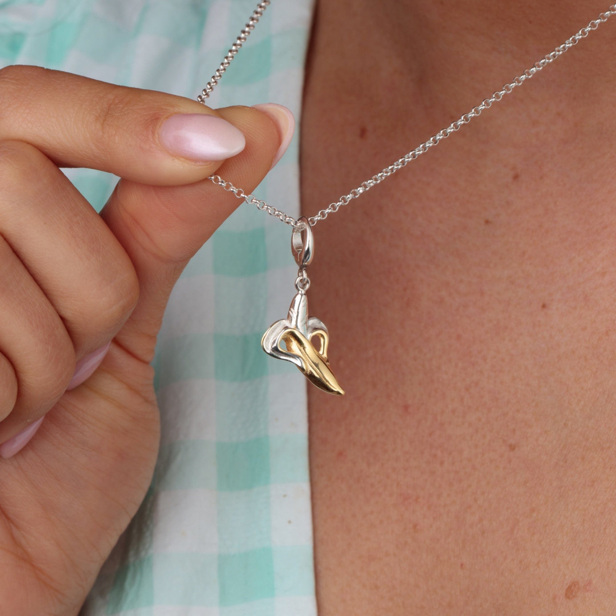 Silberne Banane Charm Halskette | Shop Nory