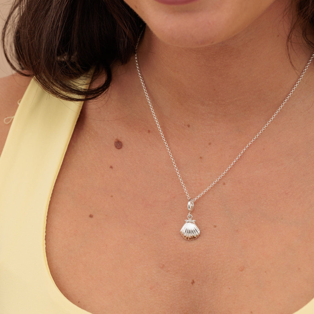 Silber Muschel Charm Halskette | Shop Nory