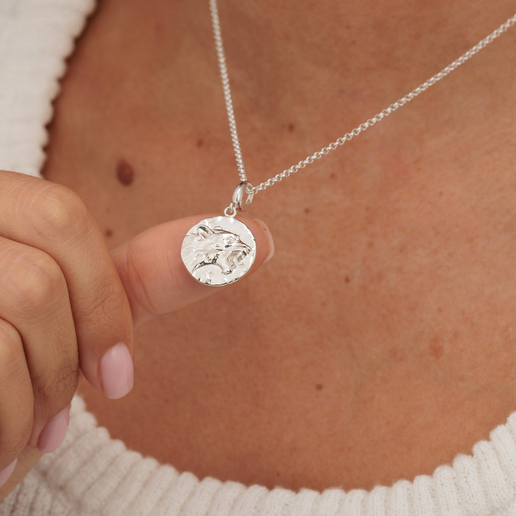 Silber Leo Zodiac Charm Halskette | Shop Nory