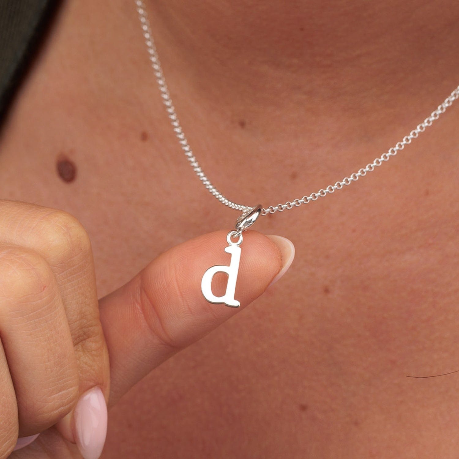 Silber Buchstaben Charm Halskette | Shop Nory