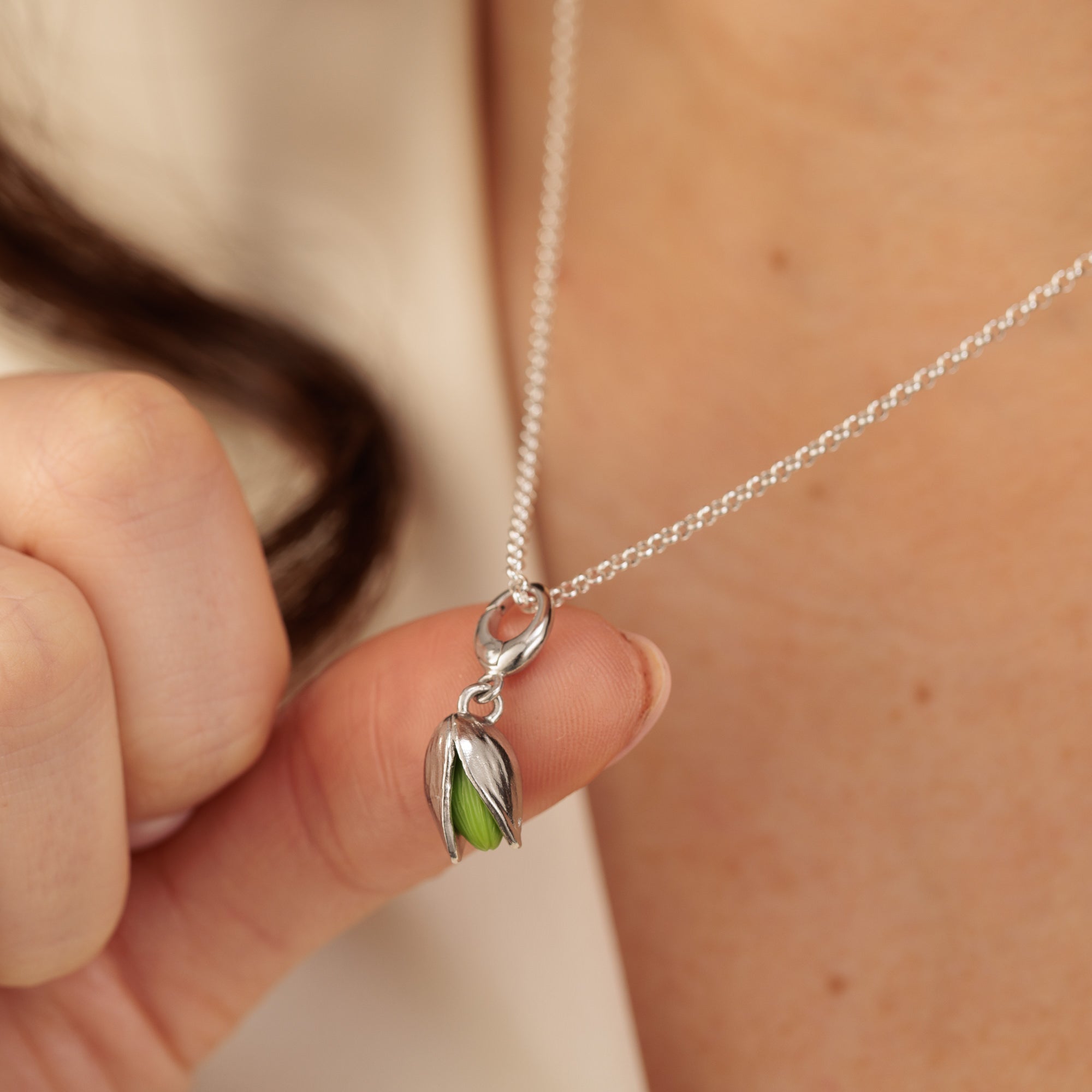 Silber Pistazien Charm Halskette | Shop Nory