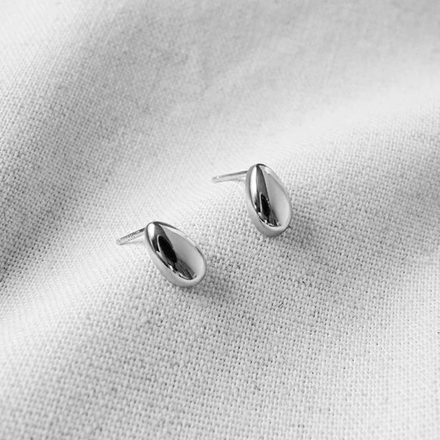 Kleine Mobius Ring Stecker Ohrringe | Shop Nory