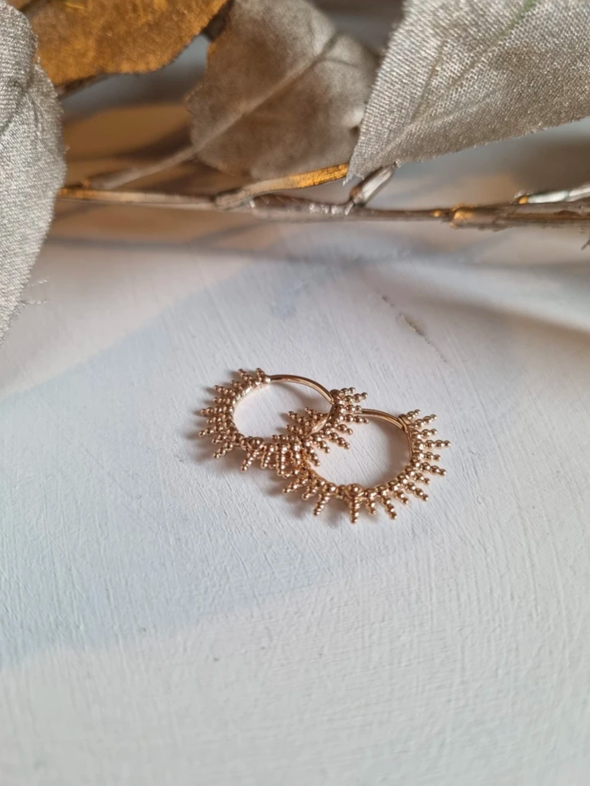 Sonnenstrahl-Creolen vergoldet - Creolen Sonne für Damen | Shop Nory