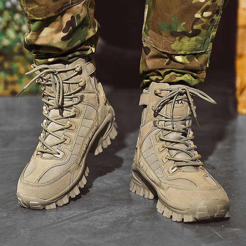 Coole militärische Winterstiefel