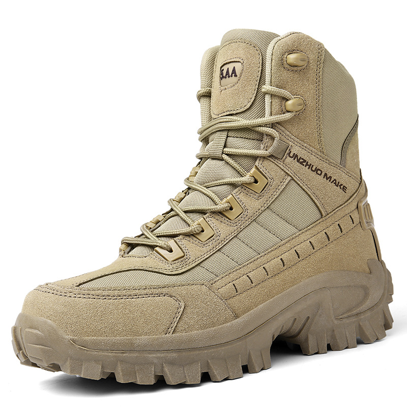 Coole militärische Winterstiefel