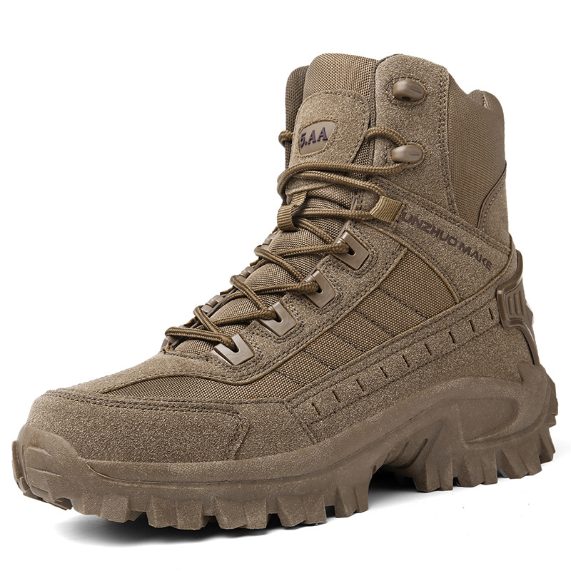 Coole militärische Winterstiefel
