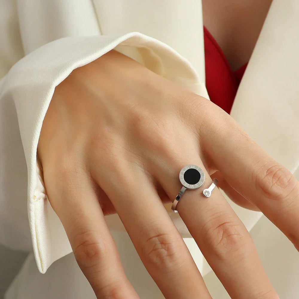 Edelstahl-Ring mit römischen Ziffern | Shop Nory