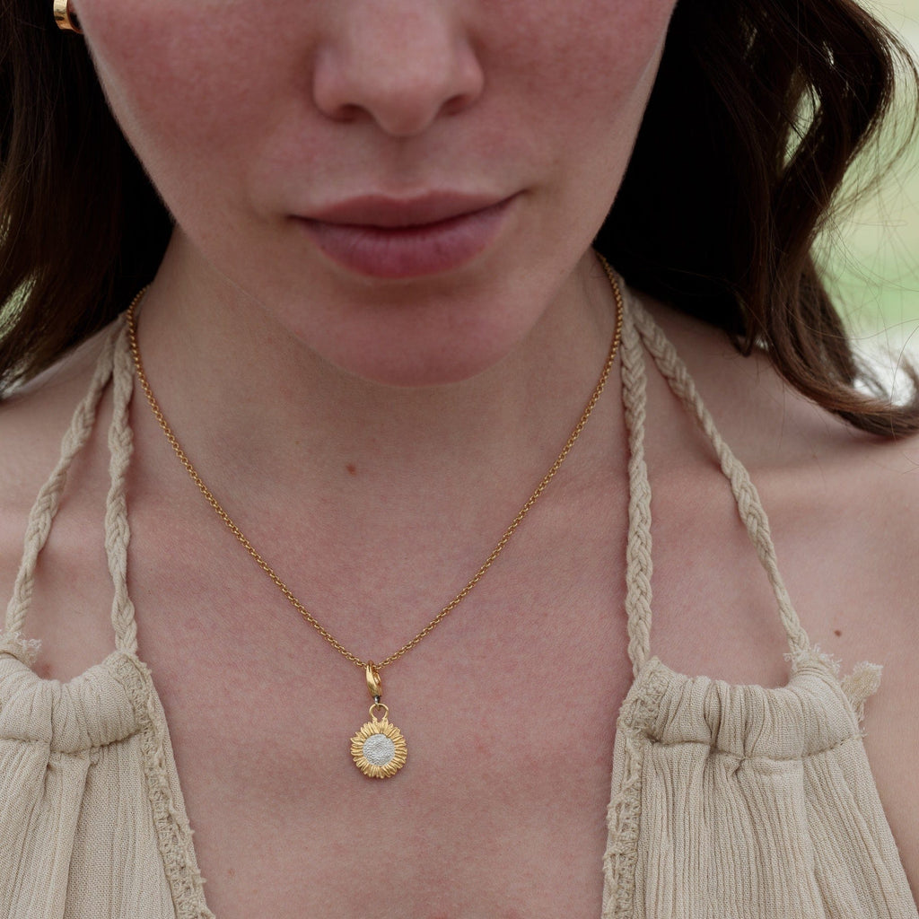 Gold Sonnenblumen Charm Halskette | Shop Nory