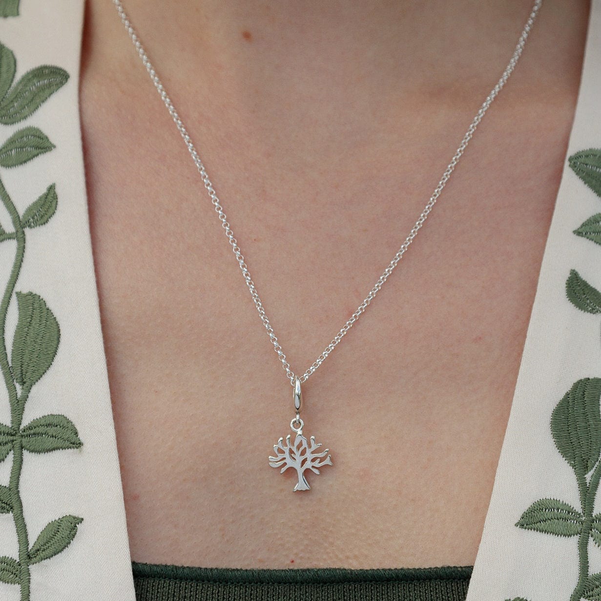 Silber Tree Charm Halskette | Shop Nory
