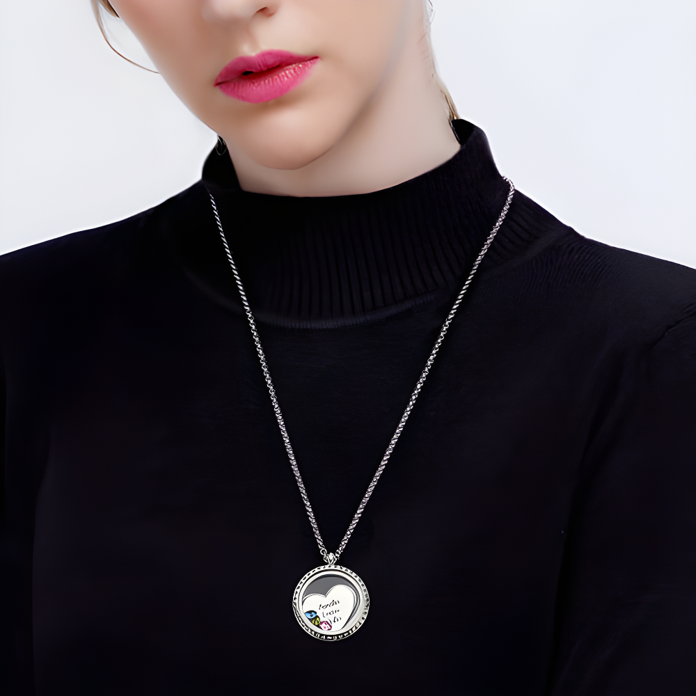 Personalisierte 'Triple Treat' schwebende Medaille mit Geburtssteinen und Sentiments | Shop Nory
