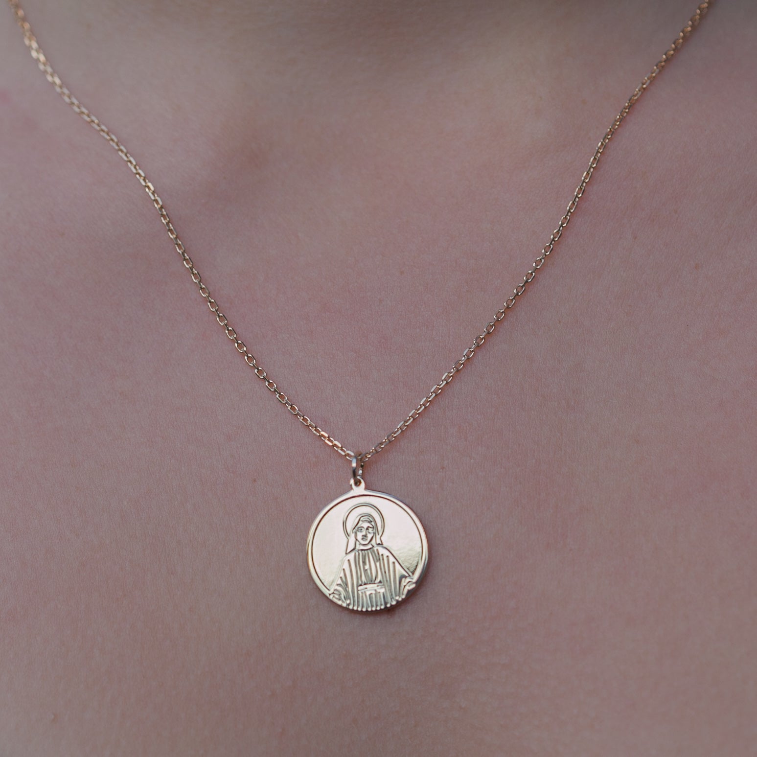 Vergoldete Jesus-Christus Kette | Shop Nory