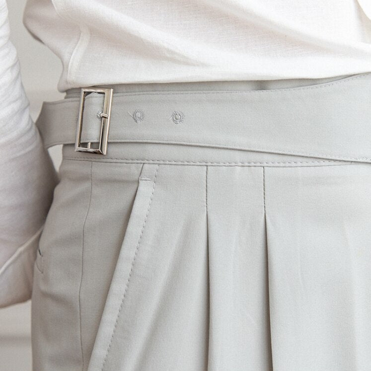 Classic: Stilvolle Hose mit Schnalle