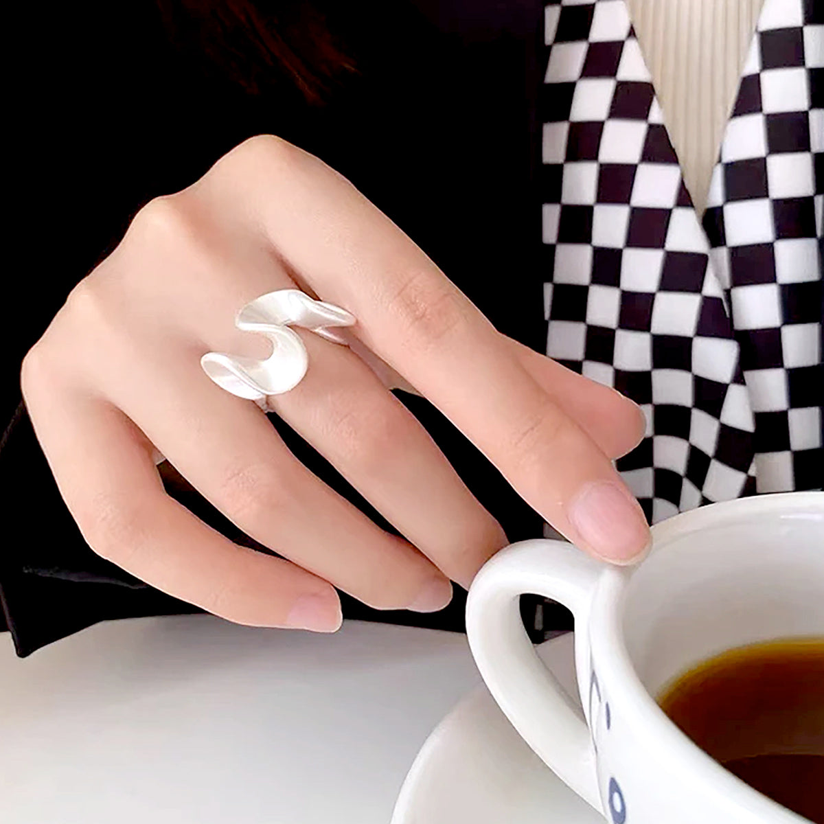 Matte Wave Curve Komfort Fit Verstellbarer Ring | Shop Nory