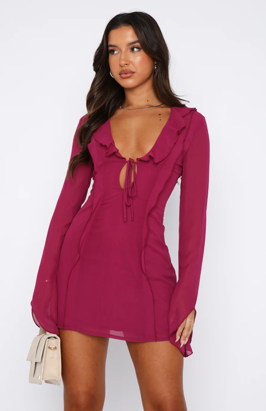 Langärmliges Minikleid mit Rüschen