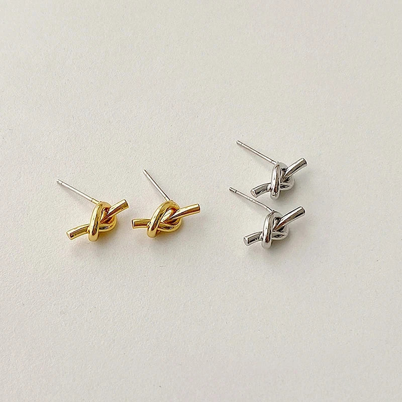 Geometrische goldene einfache Knotenohrringe | Shop Nory