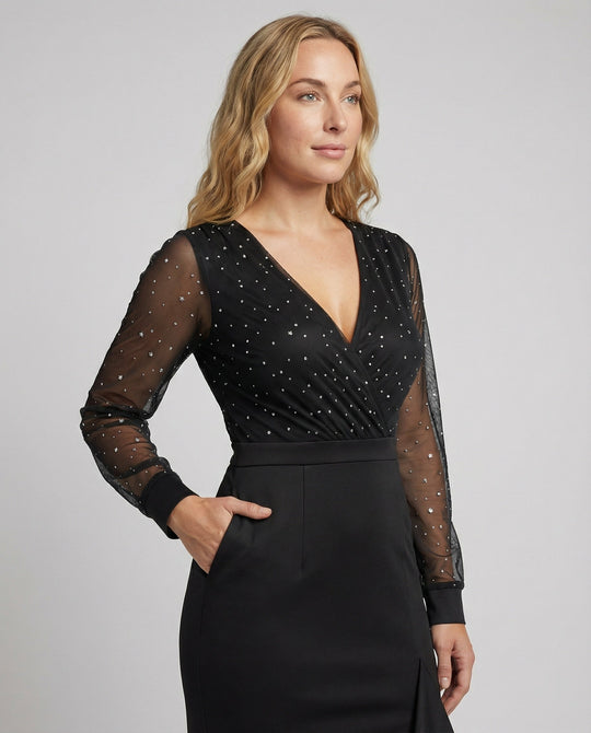 Langes, Glänzendes, Mit Pailletten Gerüschtes, Elegantes Abendkleid In Schwarz