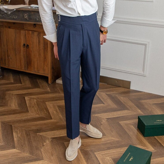 Classic: Stilvolle Hose mit Schnalle