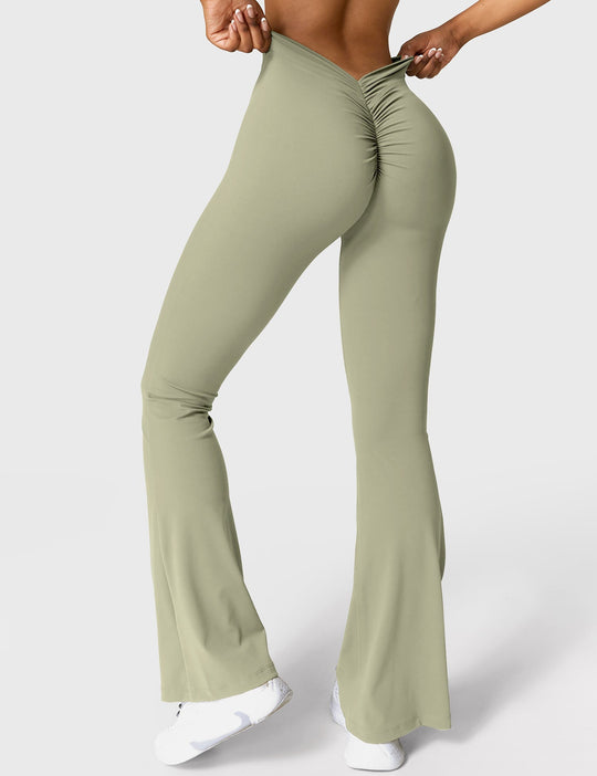 Ausgestellte Leggings mit V-Ausschnitt