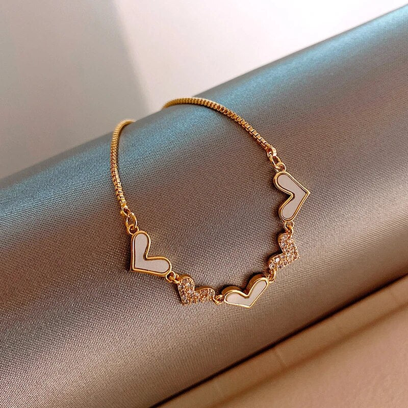 Zircon Herz Schmetterlingsarmband | Shop Nory